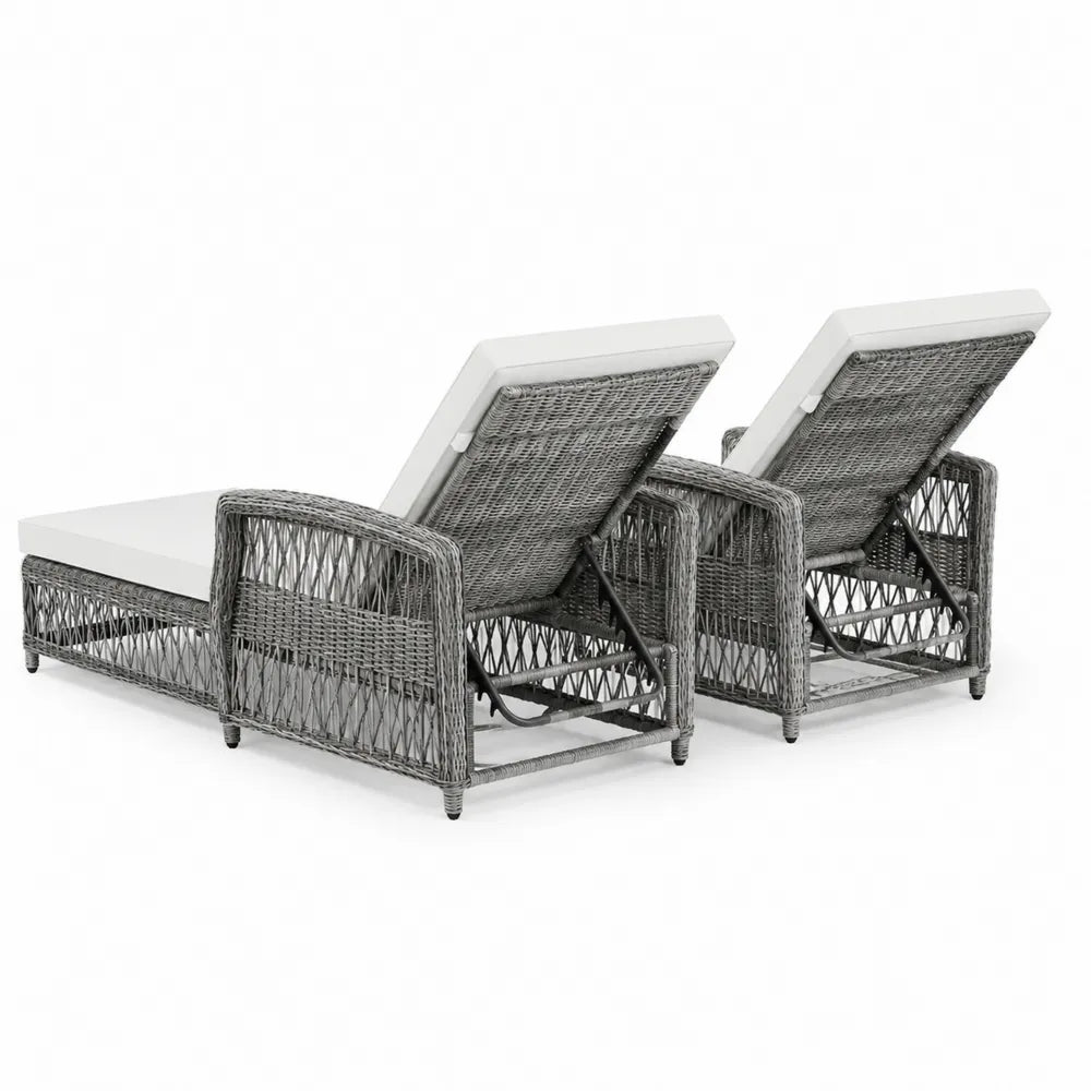 Lot de 2 chaises longues en rotin avec coussins crème